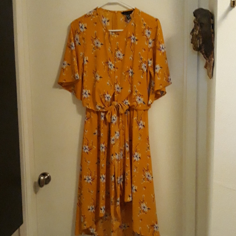 New Look Dress - Picture 3 of 7